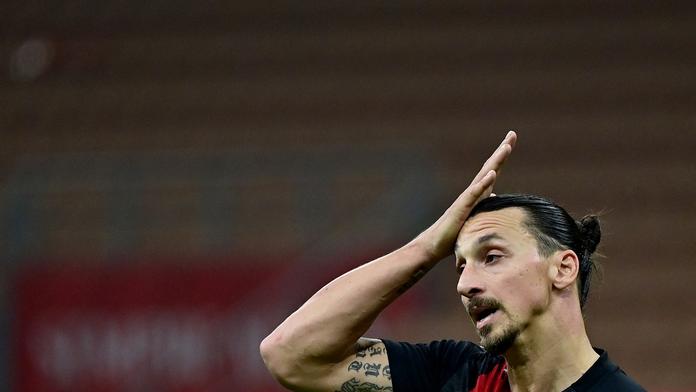 Zlatan si proti Manchesteru nezahraje, zranění ho vyřadilo ze hry