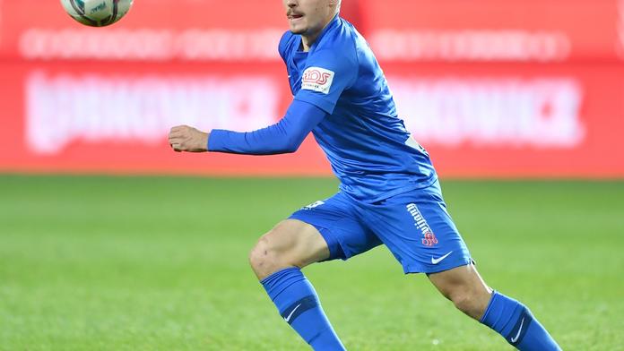 Blíží se Sadílkův přestup do Česka? S PSV na zápas neodcestoval