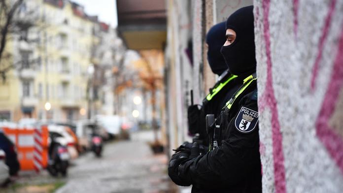 Zásah německé policie v Berlíně, 23. 11. 2023