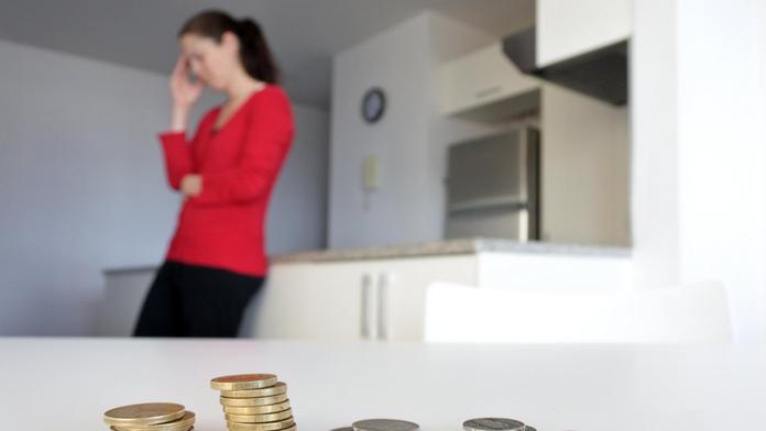 Co lidi nejvíc trápilo v červenci? Vede stav veřejných financí a zdravotnictví
