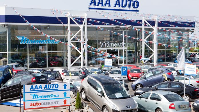 Největší obchodník s ojetými vozy AAA AUTO slaví 25 let, letos přivítá dvoumiliontého zákazníka