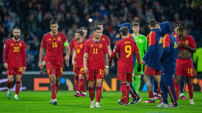 Španělé po 16 letech nedali v kvalifikaci gól. Skoti nehráli fotbal, zlobí se hvězda
