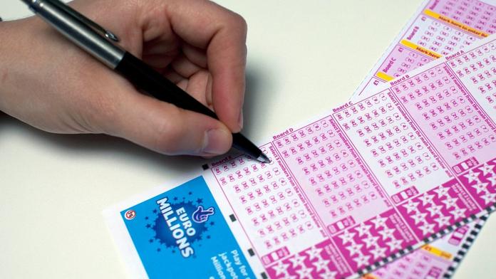 Padl rekordní jackpot! Výherce z Francie získal 5,6 miliardy korun