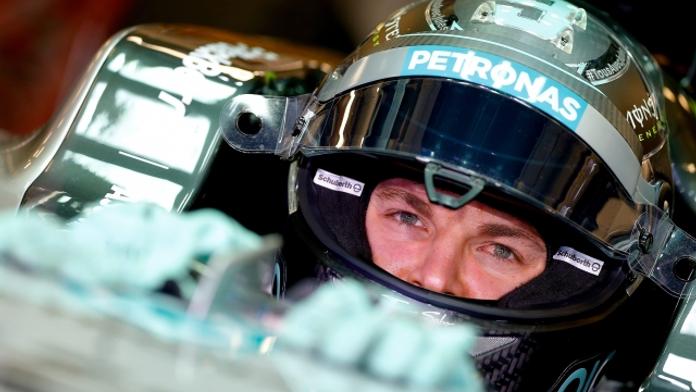 Rosberg chystá útok. Do posledního závodu vyjede první