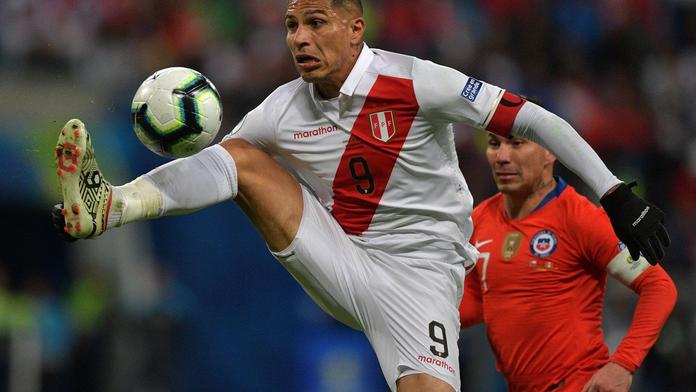 Peru třemi góly překvapilo Chile a je ve finále! V něm vyzve Brazílii
