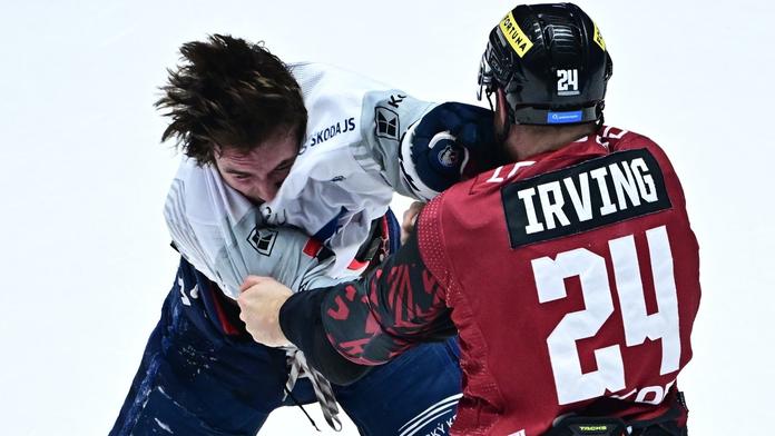 Sparta odvrátila mečbol, závěr duelu se proměnil v boxerskou rvačku