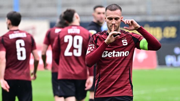 Slavia ve šlágru s Plzní remizovala. Sparta snížila náskok na osm bodů