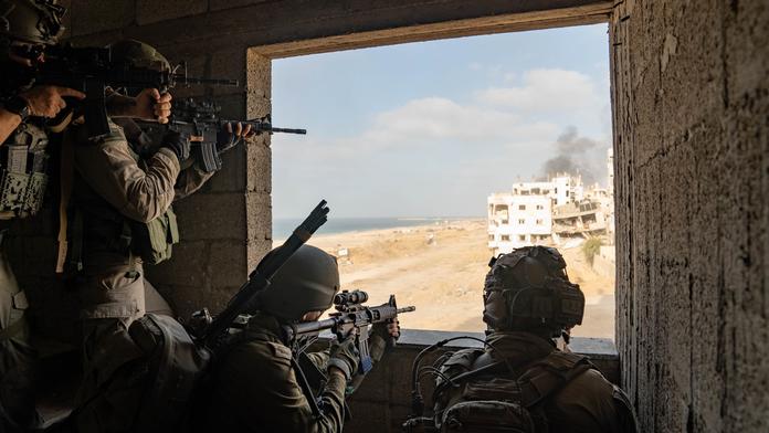 Hamás měl v nemocnici al-Šífa velitelské stanoviště a skladoval zbraně, tvrdí IDF
