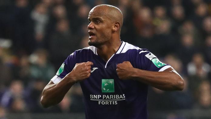Kompany seřval vlastní fanoušky, házeli totiž pyrotechniku na soupeře
