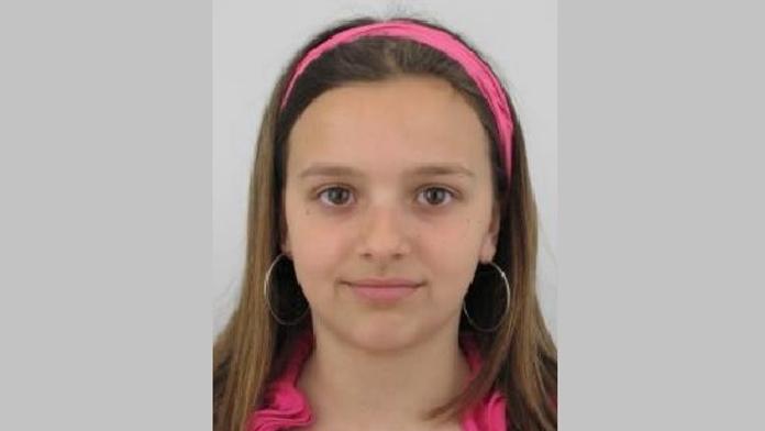 Naléhavé pátrání! Zoufalá matka a policie hledají Kačenku (14)