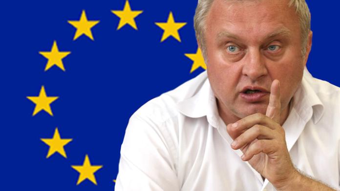 Insolvenční návrh na Ransdorfa soud zamítl. Vznikl kvůli dluhu 7 milionů