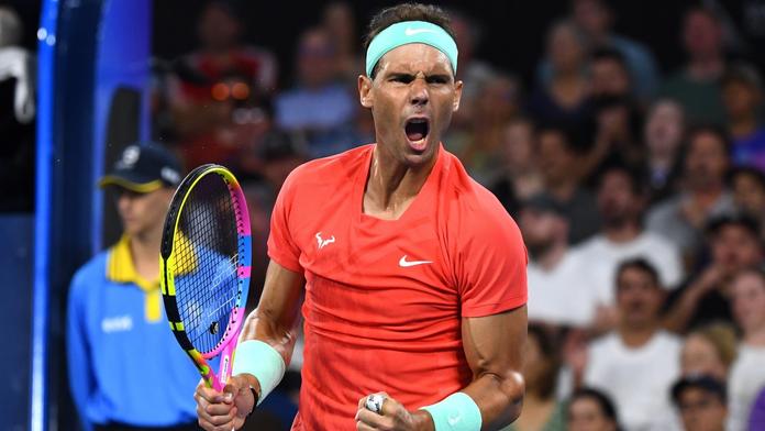 Nadal se po roční pauze vrátil vítězně. S Thiemem neztratil jediné podání