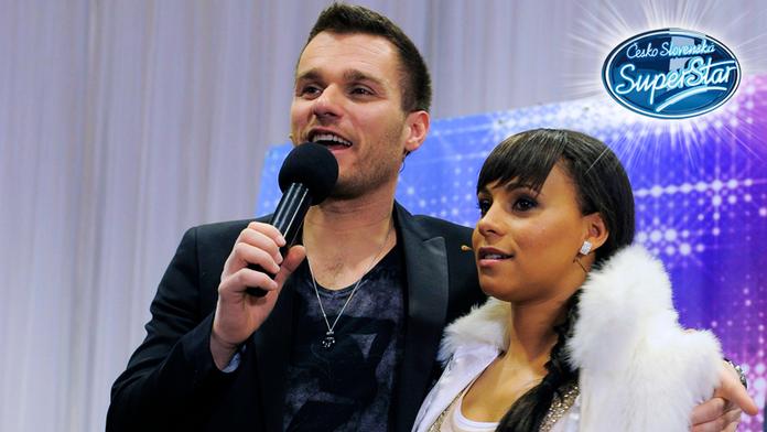 PANIKA v SUPERSTAR: Tina dnes nemůže moderovat ZTRATILA HLAS!