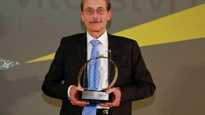 Hlavatému se prý lidé za zvolení omlouvají. Chce zpátky do Senátu