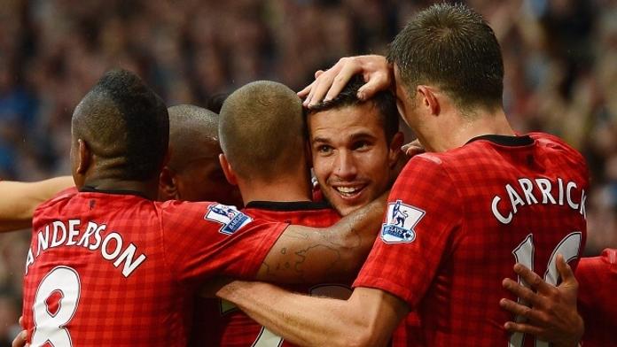 Arsenal konečně skóroval a vyhrál, Van Persie řádil v dresu United