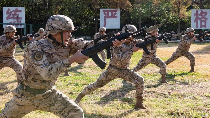 USA přišly s alarmující zprávou: Čína buduje armádu, kterou nelze zabít
