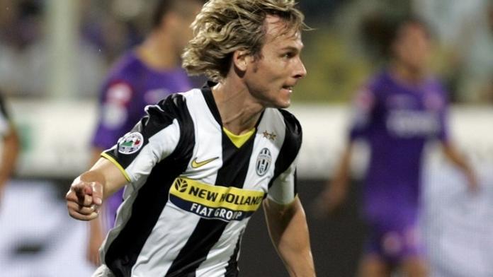 Medailonek Pavla Nedvěda v magazínu Světový fotbal