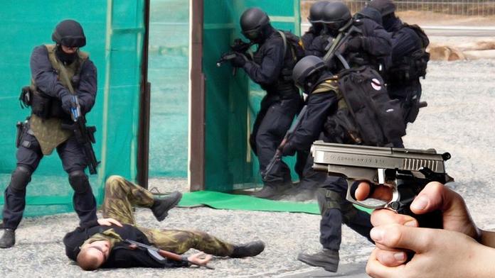 Afghánský policista zastřelil vojáka NATO! Aliance vše prošetřuje