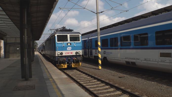Tragédie na železnici! V Bílině leželo u kolejí lidské tělo