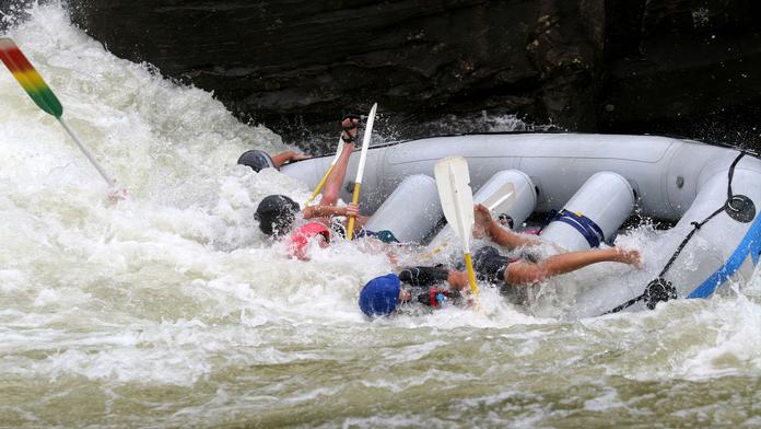 Raft na divoké řece