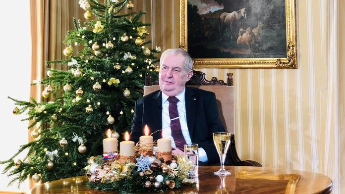 Zeman zveřejnil přání do roku 2021: Pamatujme na kořeny, vyzývá