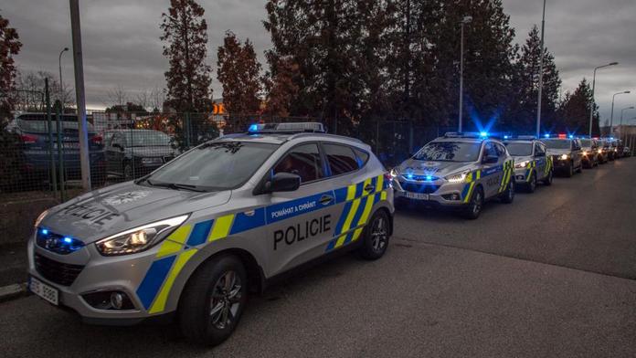 Čeští policisté míří do Makedonie, budou tam hlídat hranice