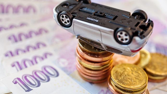 Braky už netáhnou. Jaké auto vybrat, aby vás nezruinovalo