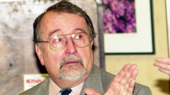 Zemřel Eduard Hrubeš. Moderoval oblíbený pořad Tak neváhej a toč!