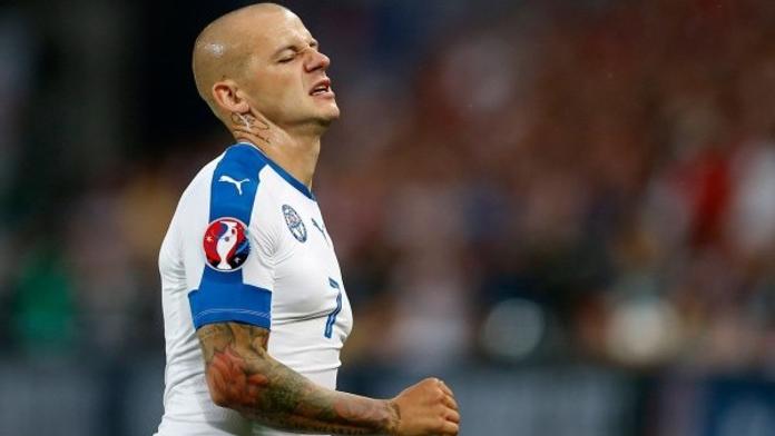 FRAŠKA na Slovensku! Weisse neobvinili, na záběrech ale řídil!