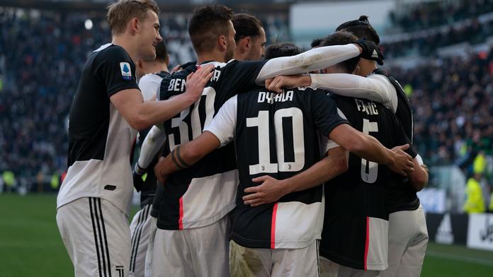 Juventus zmrazil platy hráčům! Ušetří skoro dvě a půl miliardy