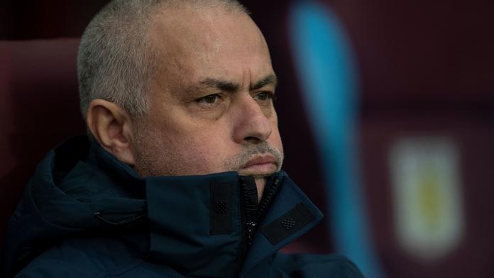 Tottenham bez útoku! Držíme se nad propastí, běduje Mourinho před LM