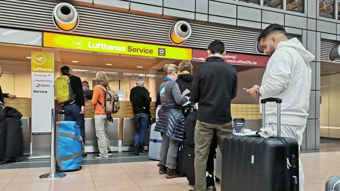 Válka může Evropanům výrazně zdražit letenky. Aerolinka bije na poplach