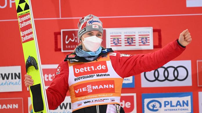Skokanská hvězda měla pozitivní test na covid-19. Hrozí jí, že přijde o ZOH