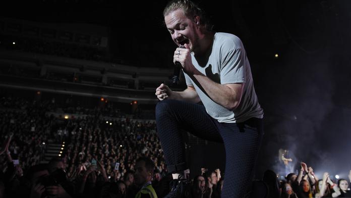 Americká kapela Imagine Dragons zahrála opět v Praze! GALERIE