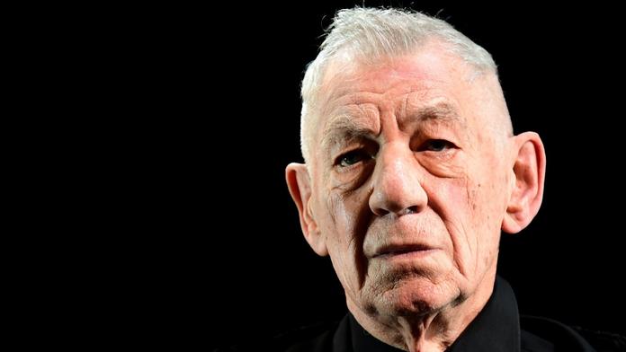 Představitel Gandalfa měl nehodu. Hvězdný herec skončil v nemocnici