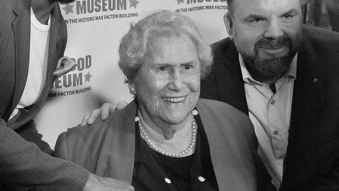 Zemřela herečka Elsa Ravenová. Zazářila v Návratu do budoucnosti