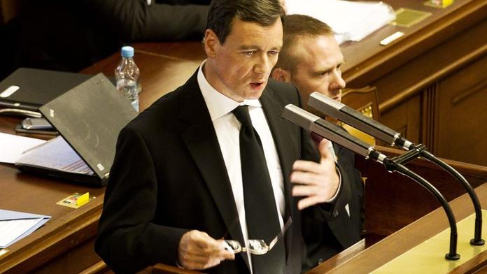 Žalobce prověří financování ČSSD. Kvůli Rathovu proslovu