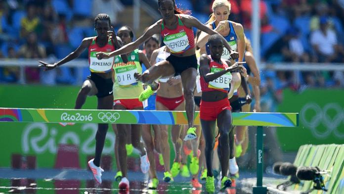 Světový rekord v ohrožení! Atletika řeší doping olympijské vítězky