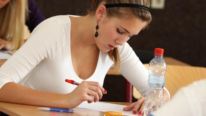 Skandál! Maturita byla zadána chybně, v testu žádná odpověď nebyla správná