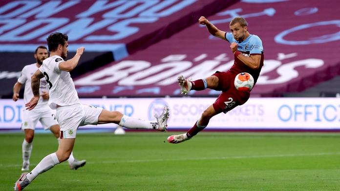 Souček tentokrát neskóroval, jeho West Ham podlehl Burnley 0:1