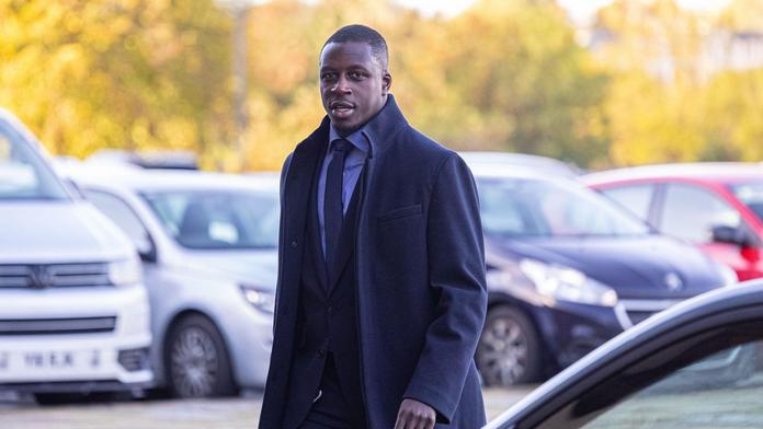 Nejsem Brad Pitt, ale ženy mě chtěly, protože jsem fotbalista, řekl Mendy