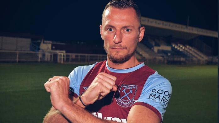 Anglie velebí Coufala. Je jakoby hrál Premier League odjakživa!