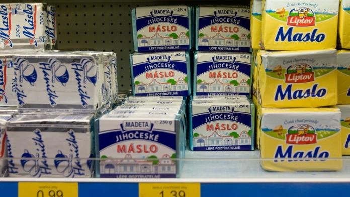 Máslo zdražilo od ledna o 9 korun! Kdo na nás tak vydělává?