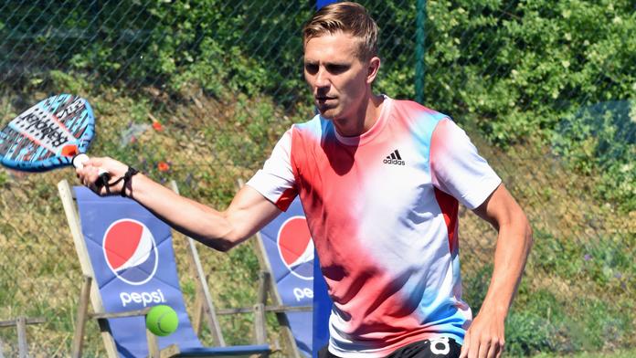 Bořek Dočkal hraje padel