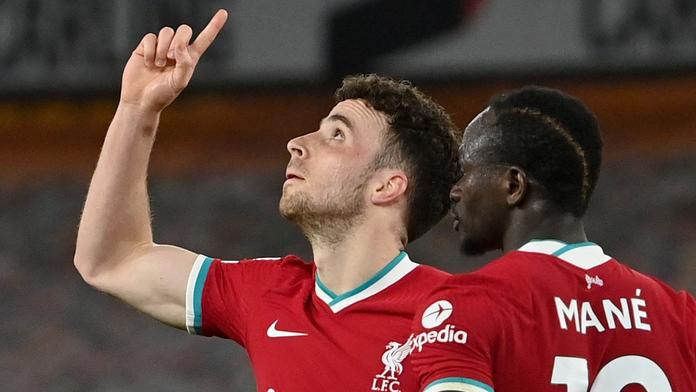 Jota vystřelil Liverpoolu ligovou výhru. Triumfovala i Barcelona