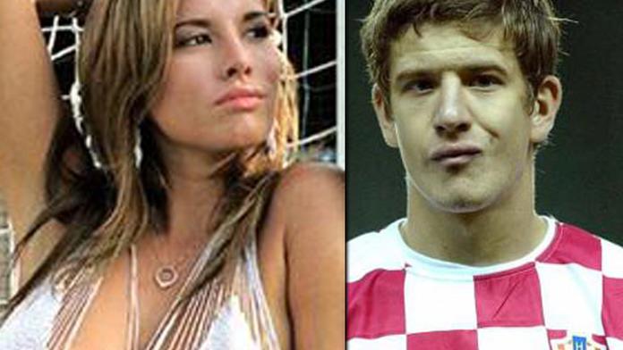 Sex na hřišti ho připravil o angažmá
