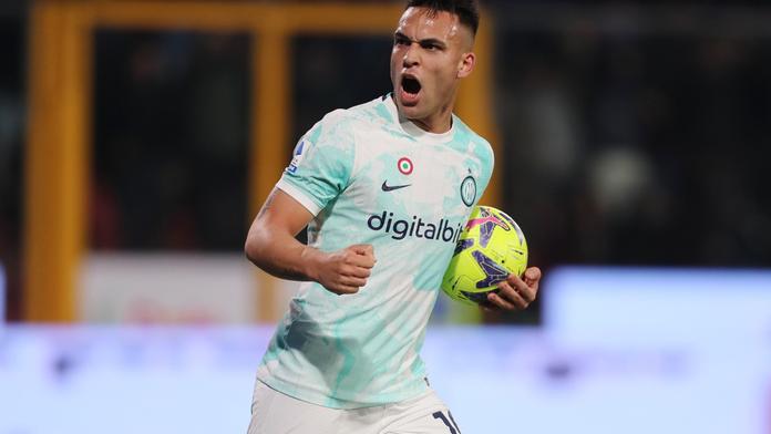 Inter Milán se vrátil na vítěznou vlnu a už je druhý. O vítězství rozhodl Martínez