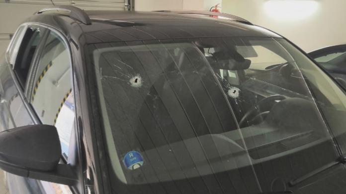 Šílená střelba na auto a cisternu plnou benzínu zůstane bez trestu