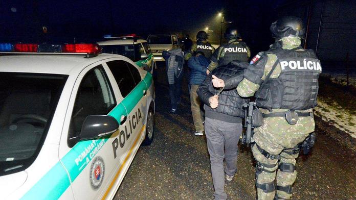 Otec na Slovensku prodal dceru za 80 tisíc korun. Nebylo jí ani 15