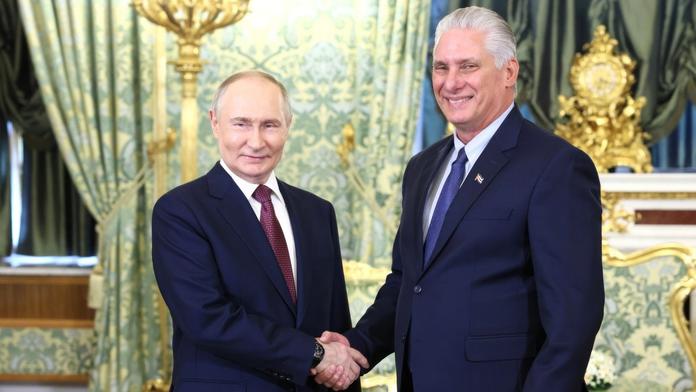 Vladimir Putin a Miguel Díaz-Canel